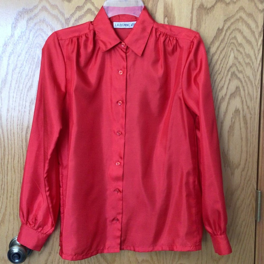 La Bonne Vie - Red dressy blouse